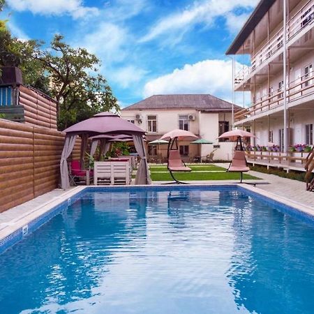 Abkhazia Tali Hotel Sukhumi Bagian luar foto