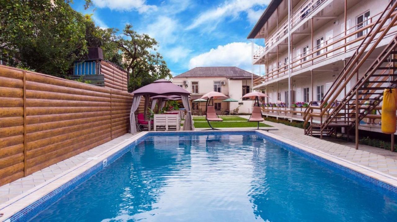 Abkhazia Tali Hotel Sukhumi Bagian luar foto