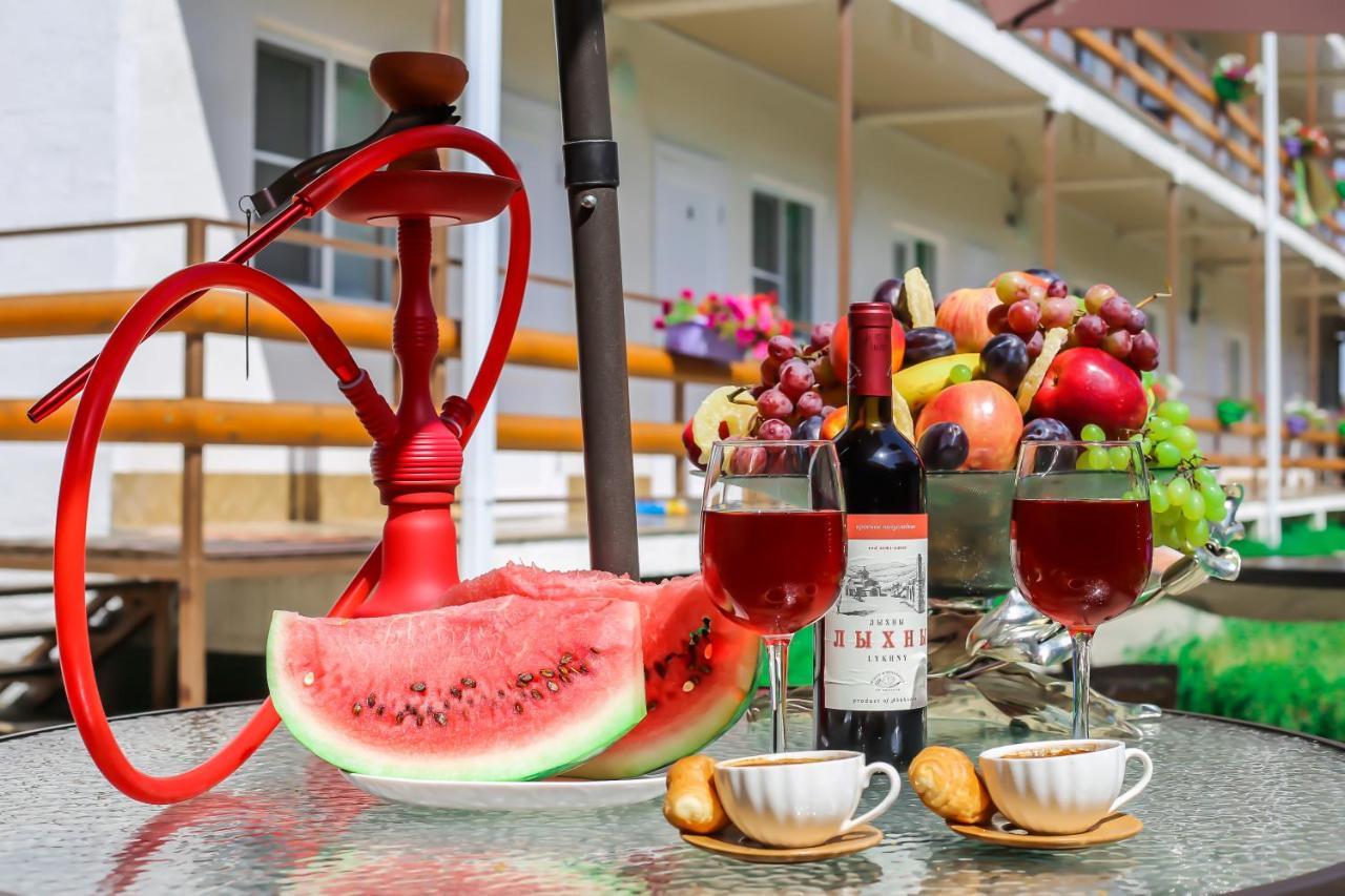 Abkhazia Tali Hotel Sukhumi Bagian luar foto